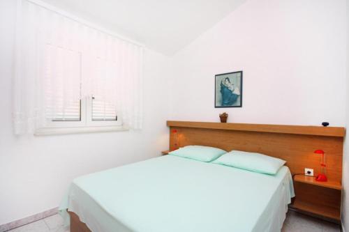 Apartments and rooms by the sea Murter - 5085 - image 7