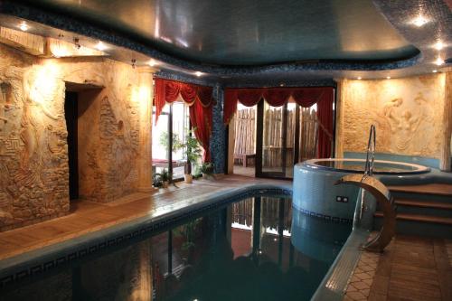 Zwembad, Hotel Meduza in Kharkov