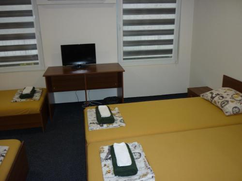 Yalta Guest House - image 11