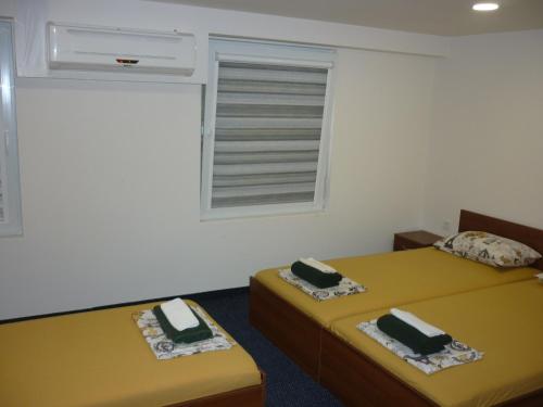 Yalta Guest House - image 3