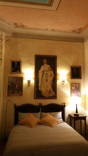 Palazzo Bargellini Panzacchi Rooms & Apartment in Santo Stefano