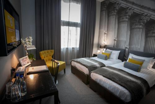 room detail thumbnail 0
