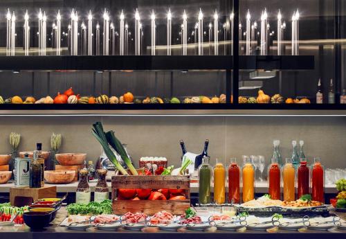 Sofitel Frankfurt Opera - image 10