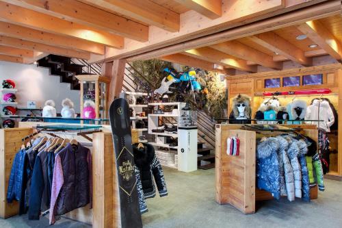 113751674 Hôtel Les Barmes De l'Ours
