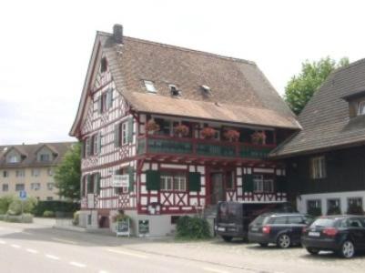Hotel Restaurant Pizzeria Rotes Haus in Landschlacht Gemeinde Münsterlingen, Schweiz