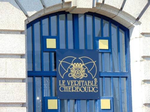 Hôtel de La Croix de Malte - image 13