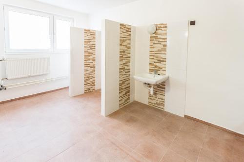 Garni Hotel Anne-Mary - image 3