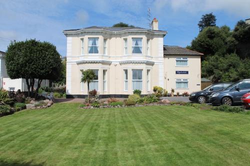 B&B Torquay - Clydesdale Apartments - Bed and Breakfast Torquay