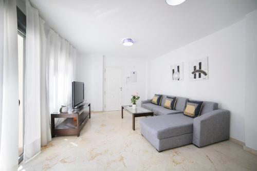 Apartment with Balcony - B2B image 6
