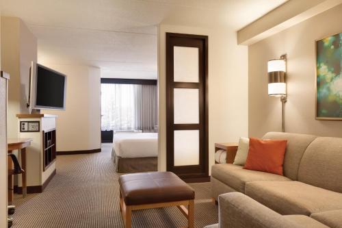 Hyatt Place Sterling Dulles Airport North - image 7