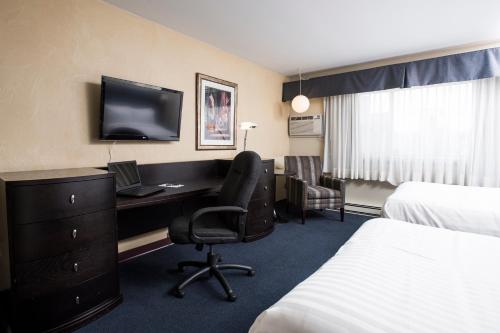 Queen Room with Two Queen Beds