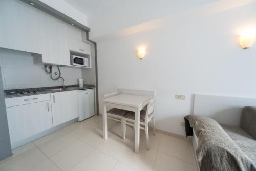 Apartamentos Embat - image 6