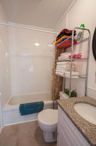 2 bedrooms, 4 beds