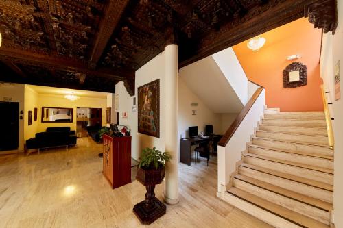 サンダーバード カレラ ホテル&カジノ