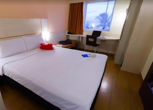 Ibis Joao Pessoa Praia Ibis João Pessoa is a popular choice amongst travelers in Joao Pessoa, whether exploring or just passing through. Featuring a satisfying list of amenities, guests will find their stay at the property