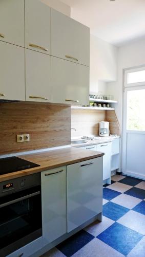 Cozy 2BR Apartment on Vitosha Blvd - next to NDK, Sofia (zdjęcie 10)