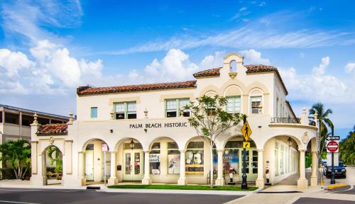 ทัศนียภาพภายนอกโรงแรม, Palm Beach Historic Inn in ปาล์มบีช (FL)