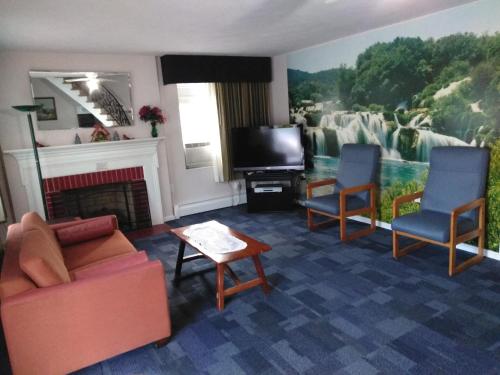 The Cardinal Inn image 7