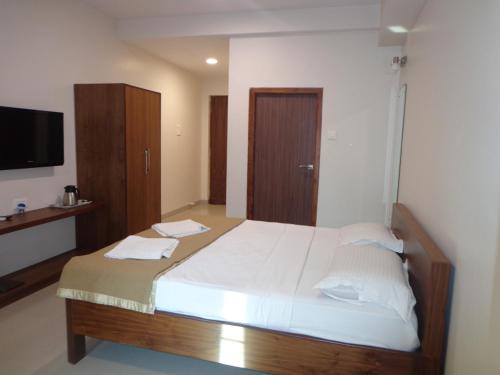Deluxe Double Room image 1