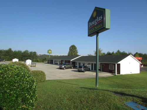 Douglas Inn & Suites, Blue Ridge, GA