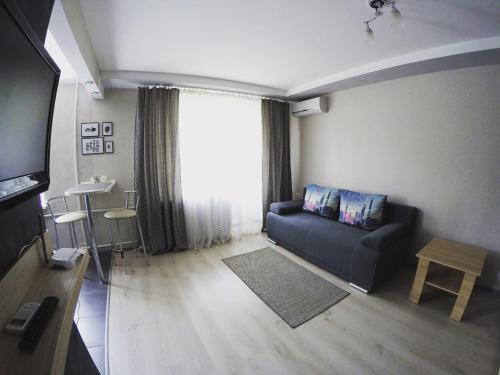 Apartment near Megacenter - image 2