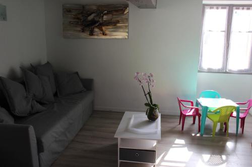 Koplietošanas atpūtas telpa ar TV, Un petit coin de paradis in Champigny-Sur-Veude