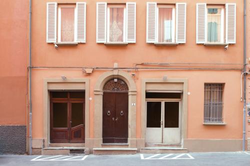 L'8 Boutique Design Apartments - image 2