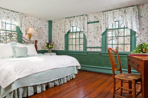 Stonecroft Country Inn - image 2