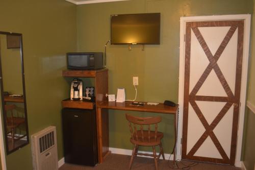 room detail thumbnail 2