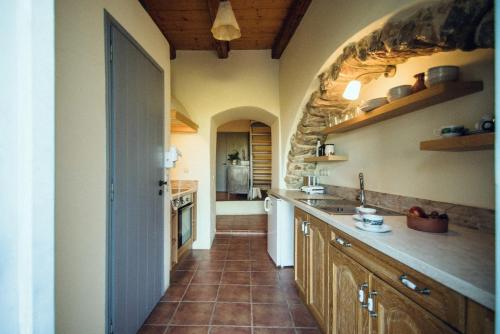 Konyha, Celestia Traditional Houses in Keramoto