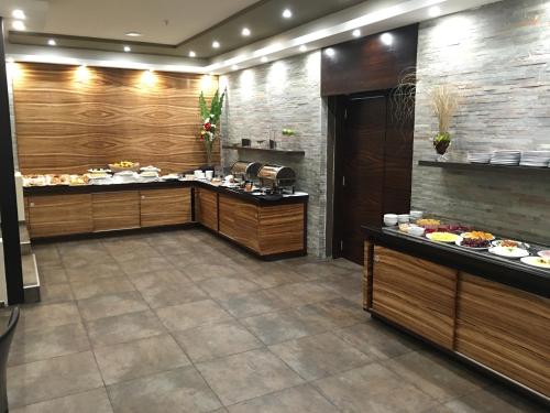 อาหารและเครื่องดื่ม, Crystal Tower in มอนเตวิเดโอ