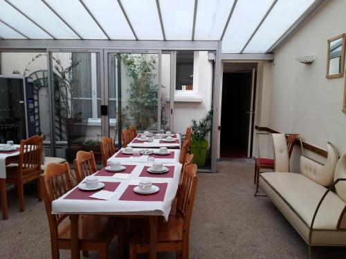 Hôtel Roi René - image 14