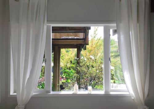 Titirangi Paradiso in 康瓦利斯