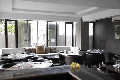 Anshel Hotel Seminyak - image 4