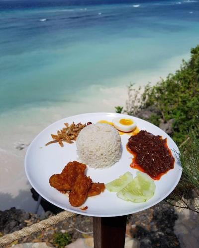 Food and beverages, Tevana House Reef in Bira