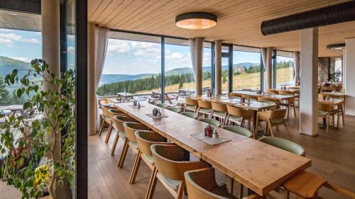 Resort Sv. František - Erlebachova a Josefova bouda