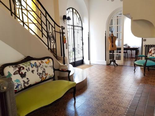 Pintu masuk, La Porte De Bretagne in Peronne