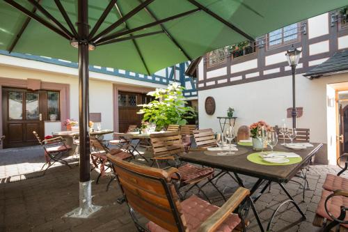 Restaurante, Hotel und Weinhaus Zum Krug in Eltville am Rhein