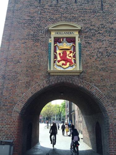 Pearl of the Hague - R.Q.C. - image 2