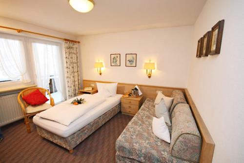 Hotel Adler Garni - image 11