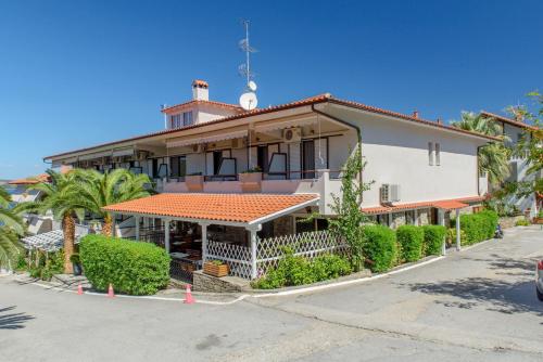 Entrance, Sun Rise Hotel in Ammouliani