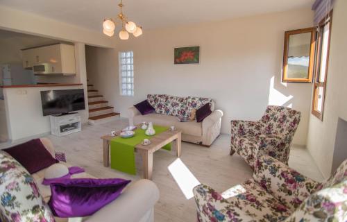 Smans Villas - image 8