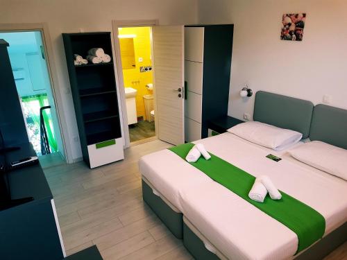 Apartments Mali Stradun - image 13