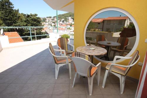 Apartments with a parking space Baska Voda Makarska - 6785 