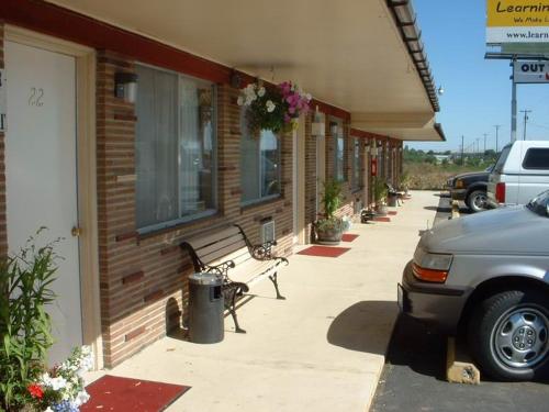 

Out West Motel