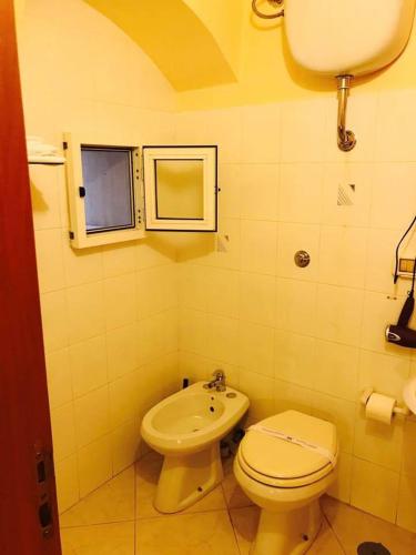 Corato room economy