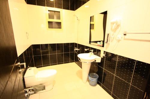 Bathroom, Rest Night Hotel Suites- - AL Nafal in Aghadir