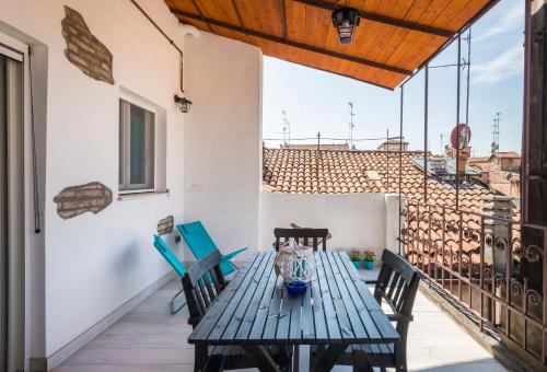 Apartment with Terrace image 3