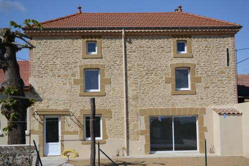 Létesítmények, Gite les pins in Montchenu