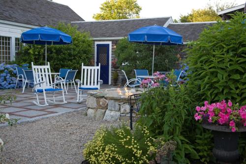 Ship's Knees Inn - image 7